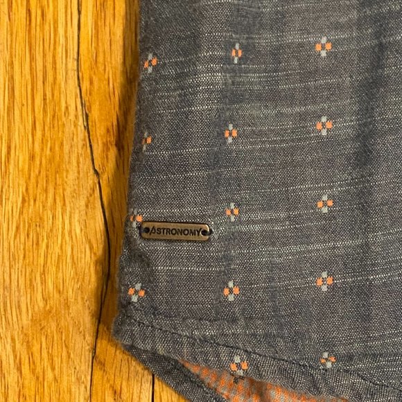 Astronomy Men's Short Sleeve Button Down Shirt Navy Gray Size Large - Picture 3 of 4